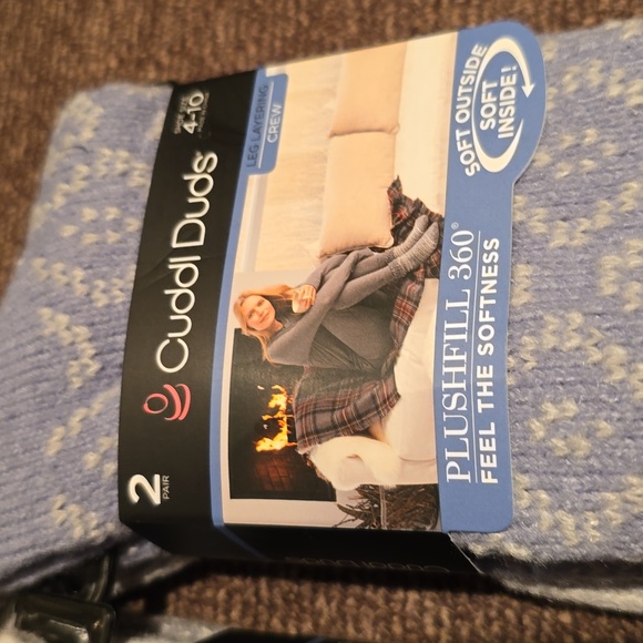 CUDDL DUDS BUNDLE OF 4 PAIRS OF CREW SOCKS FITS SHOE SIZE 4-10 - Picture 3 of 13